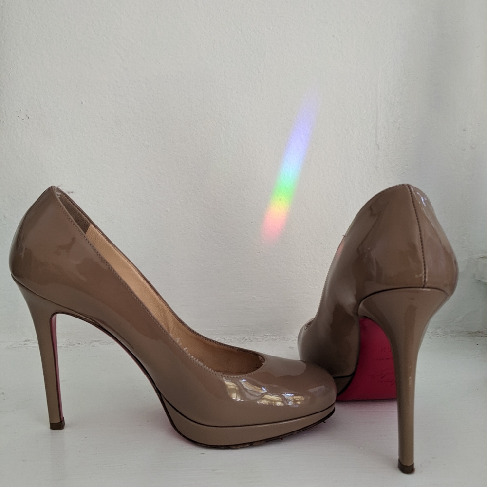 Christian louboutin new simple pump